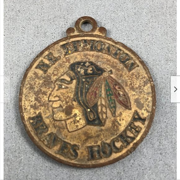 Vintage NE Edmonton Braves Hockey Medal - Picture 1 of 4